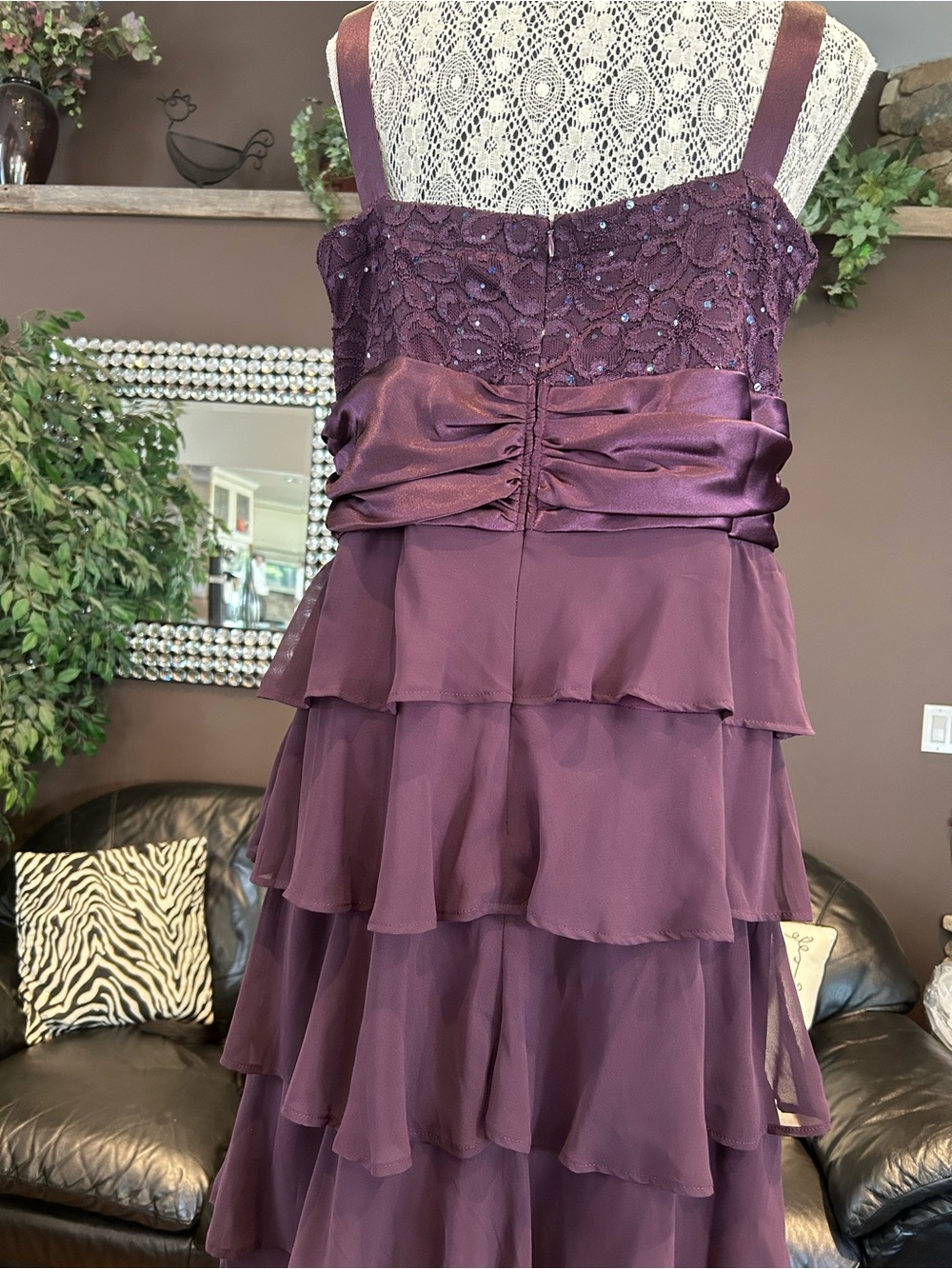 Elegant Purple Tiered Ruffle Evening Dress Mother of the Bride - Picture 8 of 8
